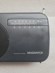 VINTAGE Magnavox AM/FM Portable Radio AE2100 Tested Black
