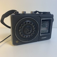 Rare Vintage Jil Candle AM/FM transistor radio model no. LT- 529 *Works