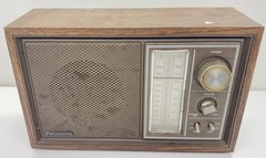 Vintage 1970’s Panasonic RE-6289 AM/FM Desktop Radio Japan Wood Matsushita READ