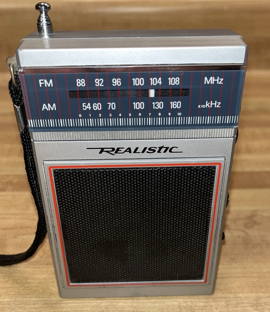 Vintage 1980s Radio Shack Realistic AM-FM Radio Model 12-719 WORKING