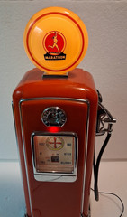 Vintage Light Up Marathon Gasoline Pump Radio AM/FM – Working