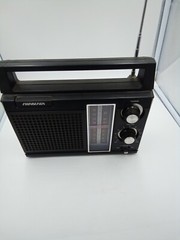 VTG SOUNDESIGN AM/FM PORTABLE RADIO, MOD # 2260-(A) Battery Or Electric. Tested