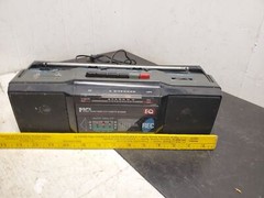 Vintage antique GPX stereo FM AM radio with cassette recorder model no. C835
