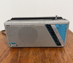 Silver Streak Cosmo TV Sound Radio Model R-2407 AM/FM Works