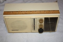 1968 Vintage ZENITH MODEL Z412 FM/AM TABLE RADIO – « THE ASTOR » USED