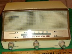 ZEPHYR AM/FM Tube Radio Plastic Tabletop (Sensei, Japan) Clean! Works! (1960&rsquo;s)