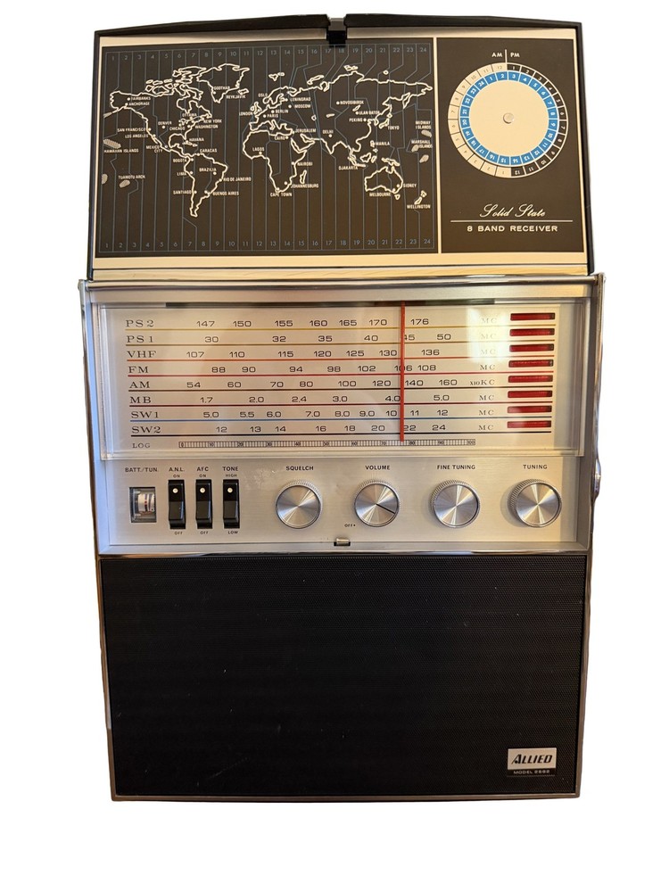 Allied 2682 Solid State 8 Band Receiver Vintage World Radio Map Display