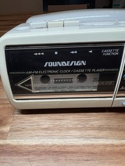 Soundesign 7580IVY AM/FM Alarm Clock radio Telephone Cassette Player READ DESC