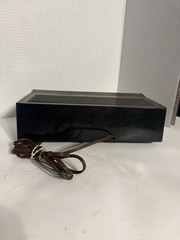 1970&rsquo;s General Electric Flip Clock AM / FM Alarm Radio C4320A – Working Radio