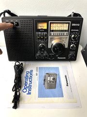 Panasonic 8BAND FM/AM/ SW1-6 Receiver, Model No RF-2200 , Good Condition.