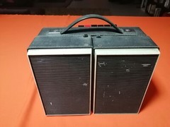 Vintage Radio cassete Hitachi *LevelMatic-Solid State* with detachable speakers