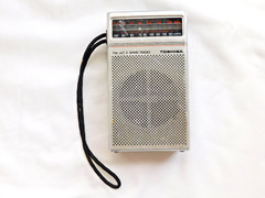 Vintage TOSHIBA RP-1210F FM/AM Pocket Radio Tested Works, Rugged Metal Grill
