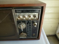 Vtg Sears Model 5028 AM/FM clock Radio w/ 8&Prime; Black White Television PARTS REPAIR
