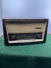 Vintage Nordmende Carmen Radio Made in W. Germany For Parts or Repair
