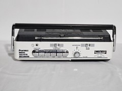 Vintage 70&rsquo;s – 80&rsquo;s Cornet Portable Radio, Cassette, Recorder + Box – Tested