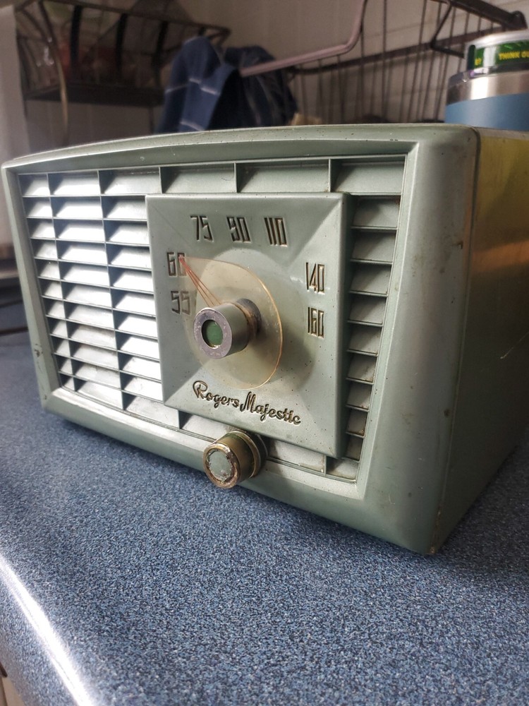 1954 Rogers Majestic R-541 Green Bakelite MCM AM Tube + Rock N Roll UMBRA Radio