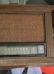 Vintage 1960s General Electric GE Radio Electric AM FM Dual Speaker works