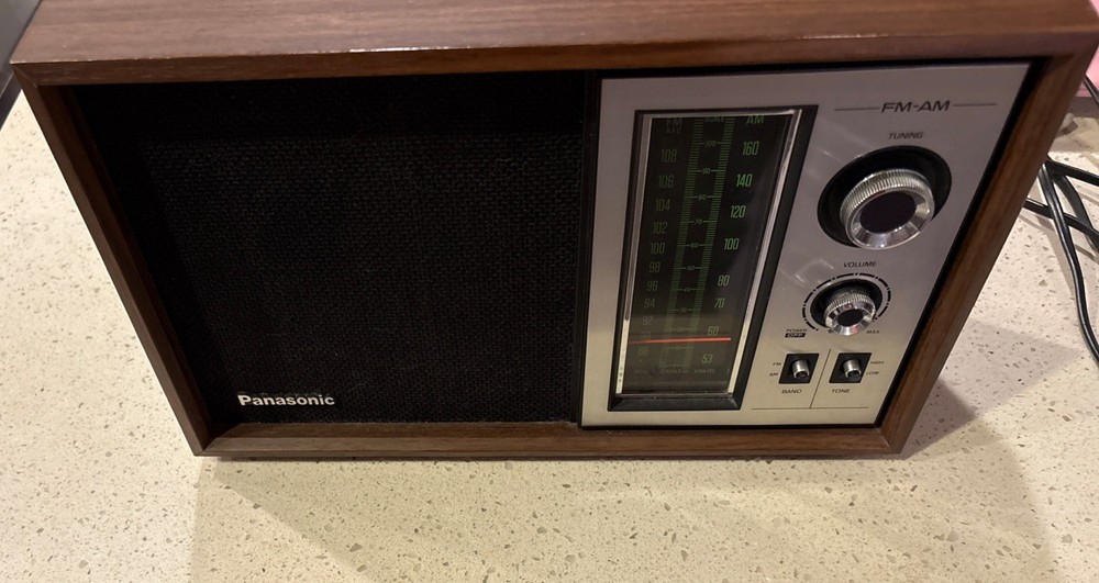 Vtg MCM Wood Grain PANASONIC #RE-6286 AM/FM Tabletop RADIO/Japan Works Great EX+