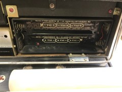 Vintage National Panasonic RF-5000? Multi-Band Radio for Parts / Restoration
