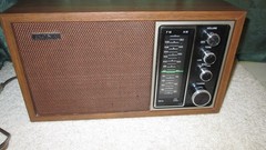 Vintage Sony TFM-9440W AM/FM Radio
