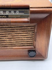 Vintage Motorola Aero Vane Radio 65X14-A (Working)