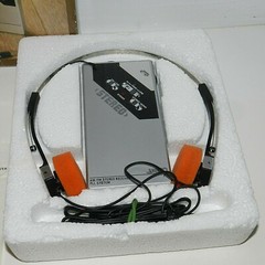 Vintage JASCO Portable AM-FM Radio Model 890 W /Ultra Light Headphone RARE!