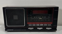 SOUNDESIGN Clock Radio Model #3657 Black /woodgrain Vintage AM/FM Tested Working