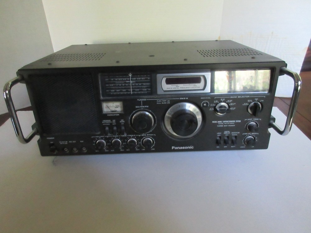Panasonic RF-4800 Multi-band Short Wave Receiver Radio