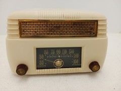 Vintage General Electric Model 201 AM Radio – WORKS GOOD