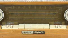 Grundig Majestic 2065 USA Tabletop Tube Radio Mid Century West Germany