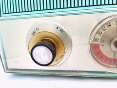 1963 Philco K914-124 Seafoam AM/FM Tube Radio – Mid-Century Modern Dual-Speaker
