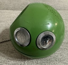 Vintage Panasonic Panapet R-70 Green Ball AM Radio 1970s Japan w/ Chain