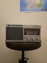 GE Model 7-4950A AM/FM Radio Cassette Recorder with Alarm Clock (READ DESC)