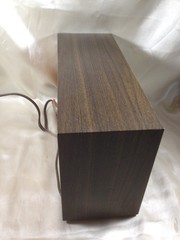 Vintage Realistic MTA-8 AM/FM Radio Model 12-689 Walnut Grain Powers On