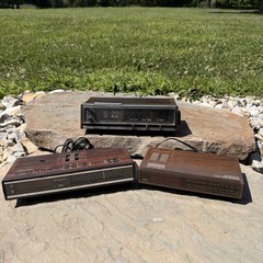 Lot 3 Vintage Clock Radios GE Flip Realistic Chronomatic 251 Magnavox D3150