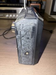 Hitachi KH-1086 Vintage Transistor Radio