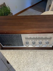 Vintage Panasonic Wood AM/FM Table Radio Model RE-784 Two Band Table Top Works