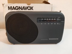 BRAND NEW MAGNAVOX AE2100 AM FM PORTABLE RADIO Ac/dc 2 Band Antenna Vtg Open Box