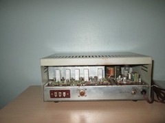 Allied Radio Shack A-2589 Solid State FM VHF Hi-Lo Communications Receiver