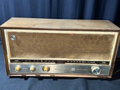 Vintage Motorola AM/FM Visilite Twin Speaker Radio TT31DS WORKING