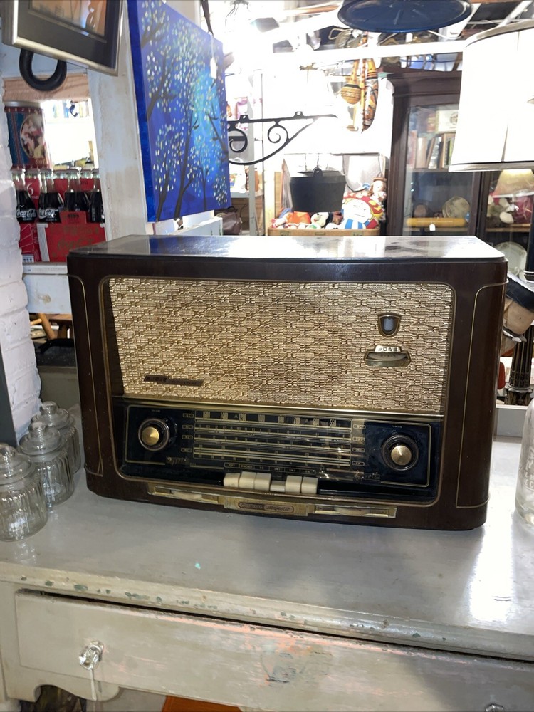 RARE Grundig Majestic Vintage Radio Model 3045/WX/3D/USA