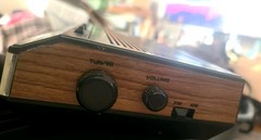 Vintage GE 7-4642B Digital Alarm Clock AM/FM Radio Teak Grain Finish Really Nice