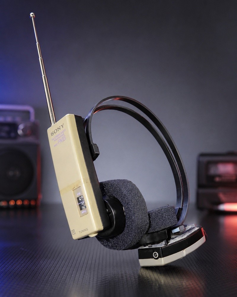 Retro VINTAGE SONY MDR-FM5 Headphones RADIO JAPAN Made Works Good Sound