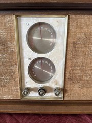 Vintage GE T-270A Dual Speaker, Solid State, AM/FM Tube Radio, Walnut