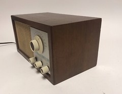 KLH Model 21 Radio