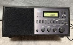 KLH200 Compact FM/AM Alarm Clock Radio made in JAPAN.