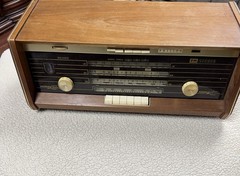 Vintage Table Top Stereo Philips B5X43A Made in Holland Lights Up 22&Prime; x 10&Prime;