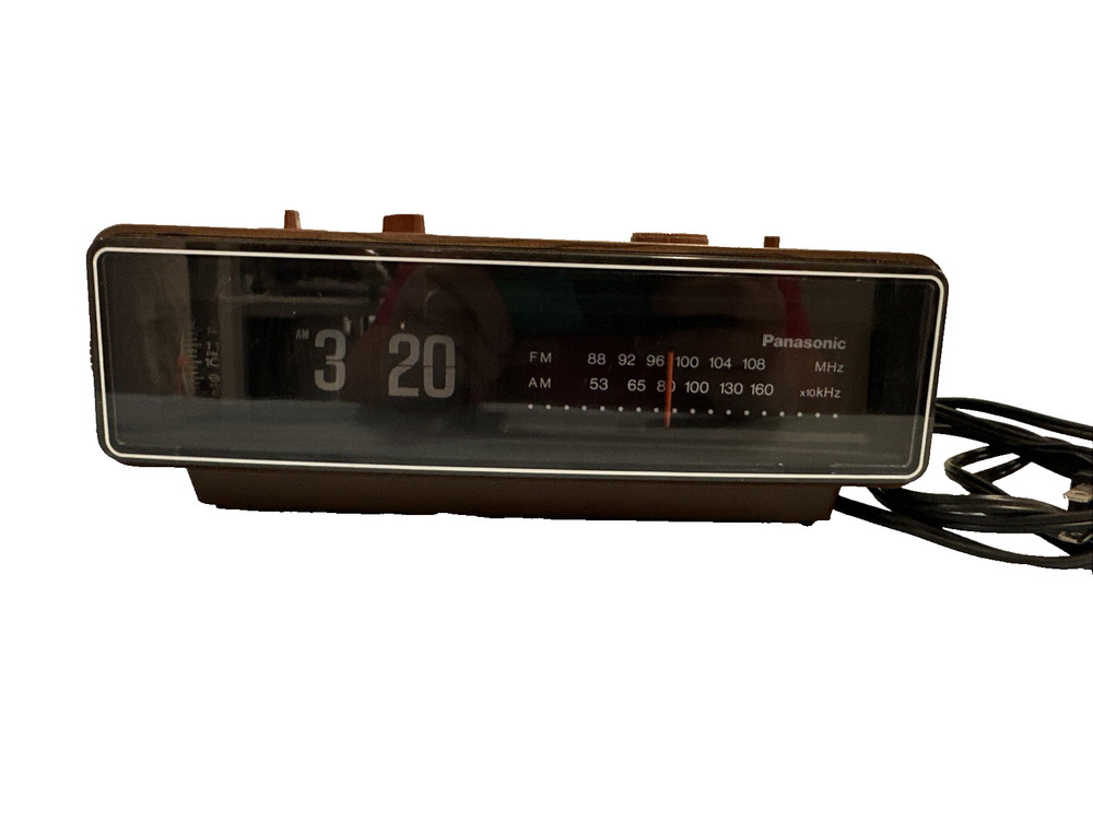 Panasonic Flip Clock AM FM Radio Groundhog Day RC-6030D Clock Works Radio Broke