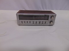 Vintage Soundesign AM/FM/ TV Electronic Clock Radio #3772 Hong Kong 11 x 6 x 4&Prime;