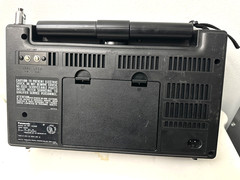 Panasonic 8BAND FM/AM/ SW1-6 Receiver, Model No RF-2200 , Good Condition.